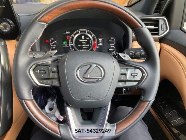 Lexus LX 2023-11 7562359-17