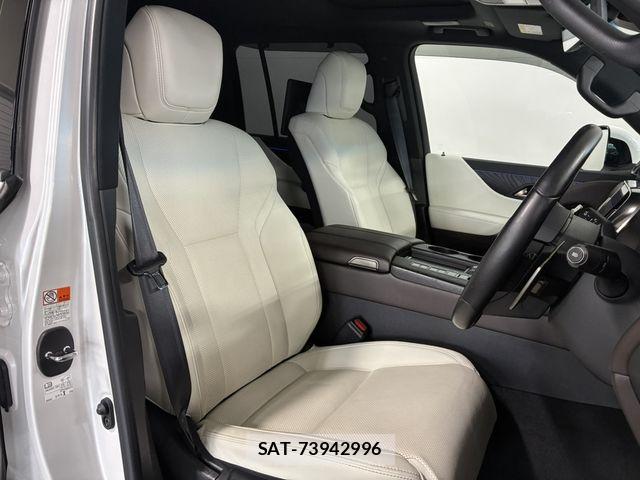 Lexus LX 2023-07 7725091-14