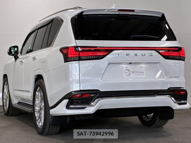 Lexus LX 2023-07 7725091-2