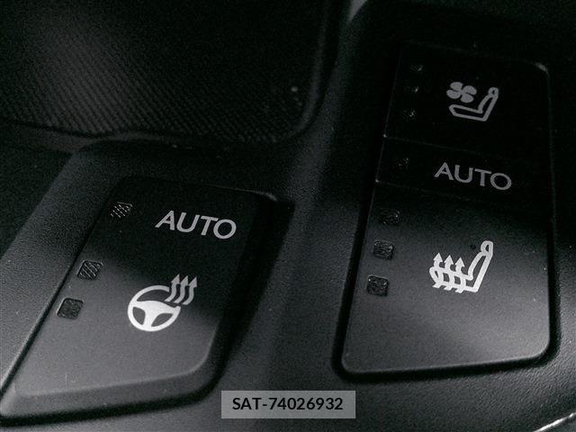 Lexus LX 2022-01 7877377-9