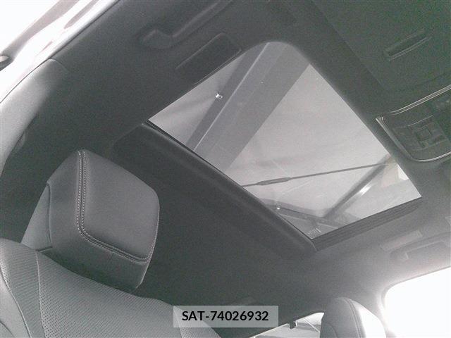Lexus LX 2022-01 7877377-11