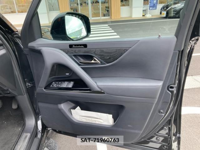 Lexus LX 2023-01 7877383-10