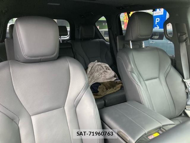 Lexus LX 2023-01 7877383-12