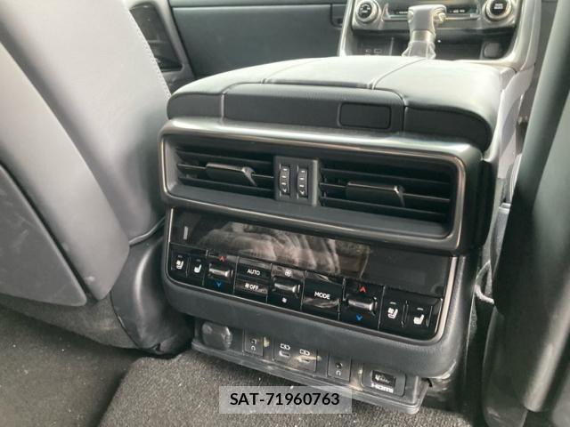 Lexus LX 2023-01 7877383-18