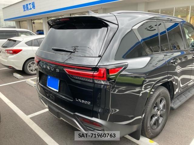 Lexus LX 2023-01 7877383-2