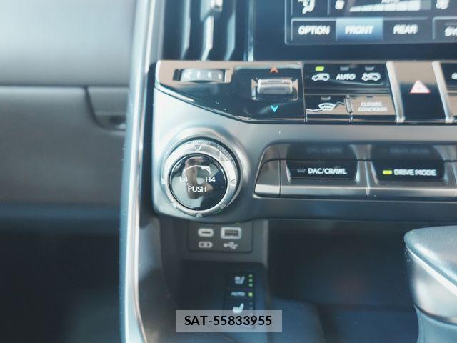 Lexus LX 2023-08 7902861-12