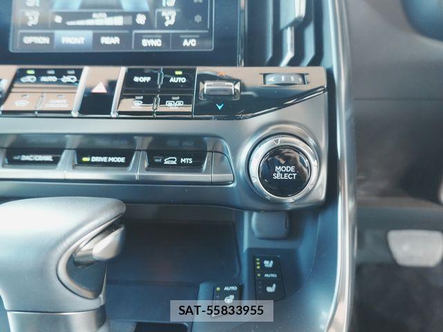 Lexus LX 2023-08 7902861-13