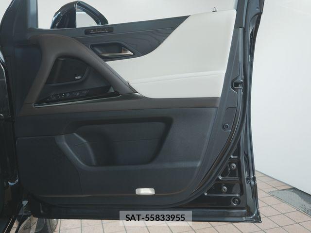 Lexus LX 2023-08 7902861-22