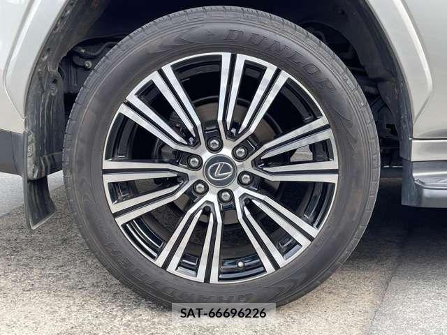 Lexus LX 2022-07 7962415-9