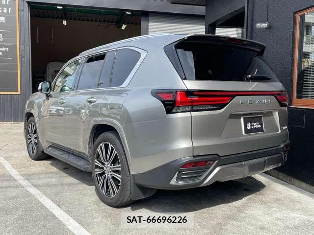 Lexus LX 2022-07 7962415-6