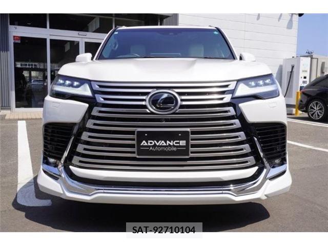 Lexus LX 2023-07 8131019-9