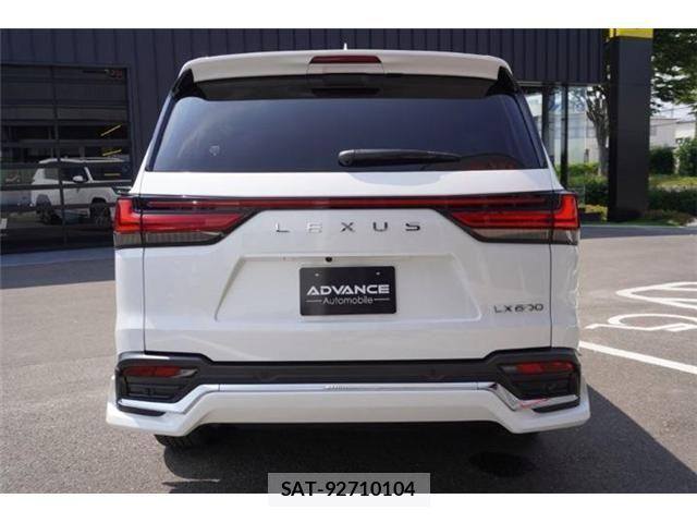 Lexus LX 2023-07 8131019-10