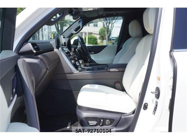 Lexus LX 2023-07 8131019-16