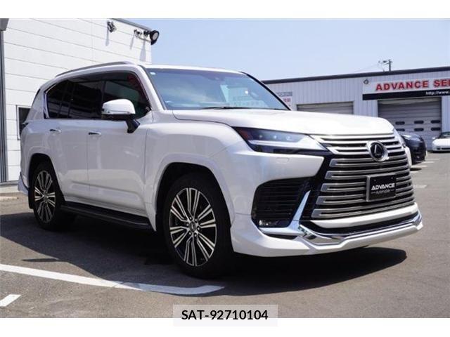 Lexus LX 2023-07 8131019-22