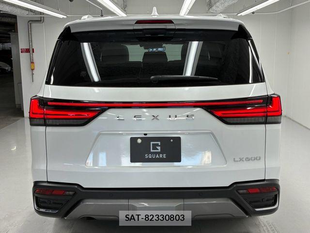 Lexus LX 2025-07 8208398-4