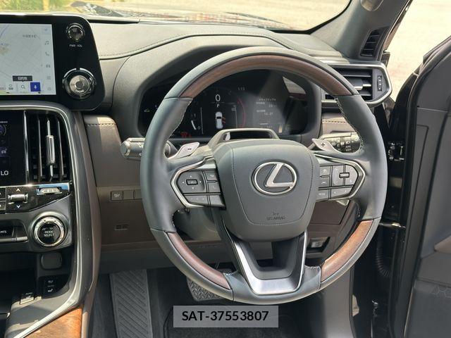 Lexus LX 2026-01 8208396-11