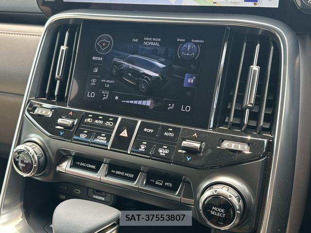 Lexus LX 2026-01 8208396-13