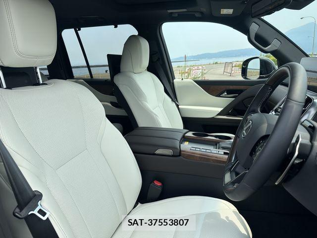 Lexus LX 2026-01 8208396-6