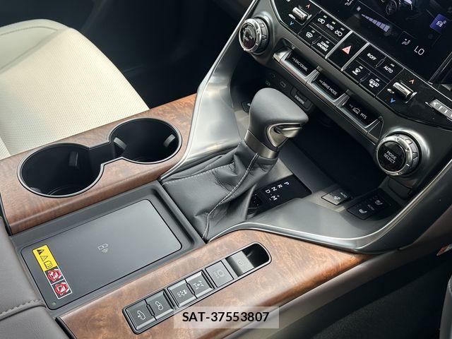 Lexus LX 2026-01 8208396-8