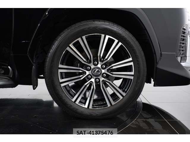 Lexus LX 2024-07 8230628-4