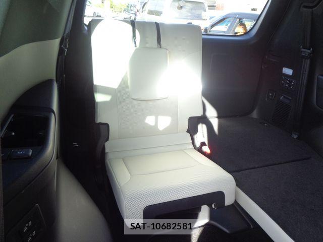 Lexus LX 2023-08 8743453-18