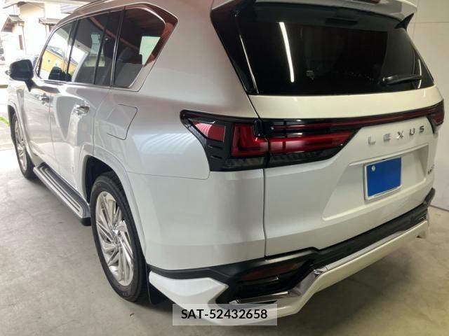 Lexus LX 2023-09 8780858-3