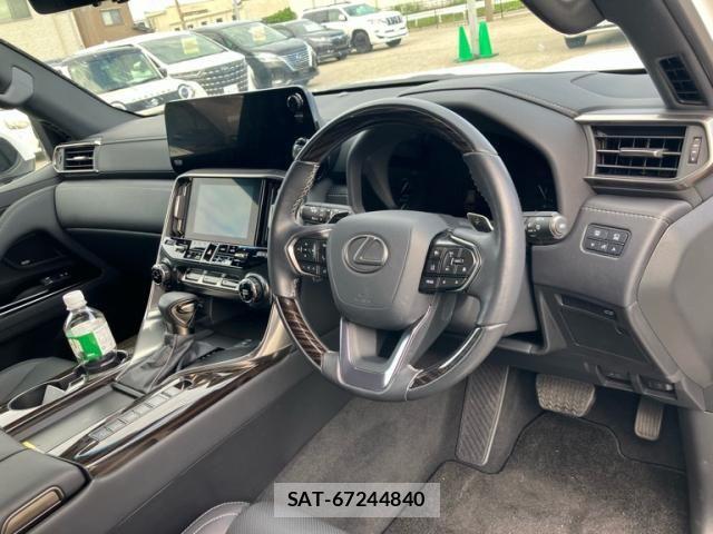 Lexus LX 2023-09 8829967-12