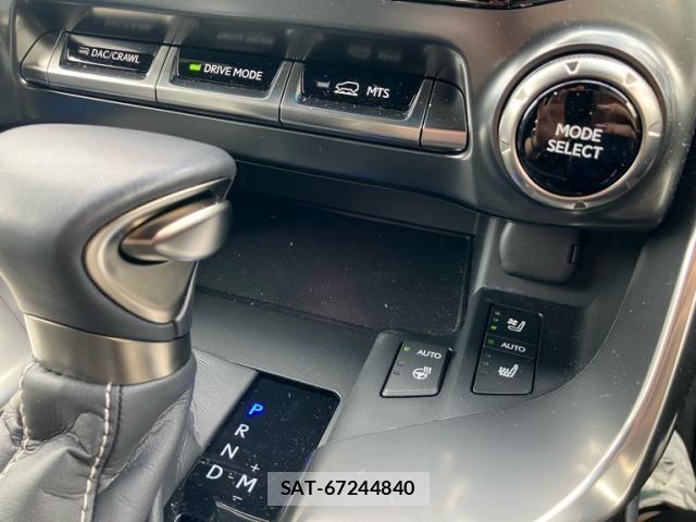Lexus LX 2023-09 8829967-21
