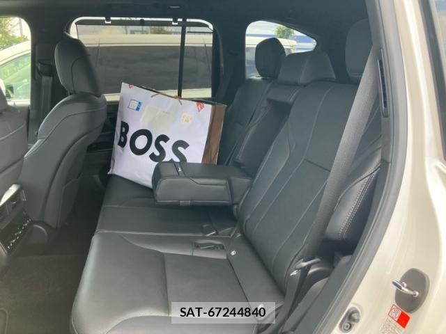 Lexus LX 2023-09 8829967-26