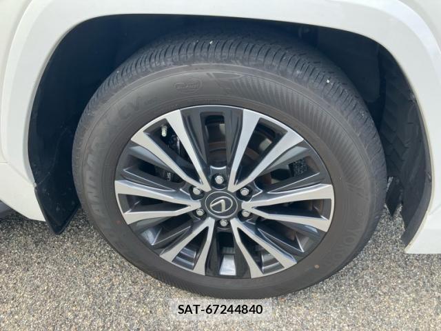 Lexus LX 2023-09 8829967-4