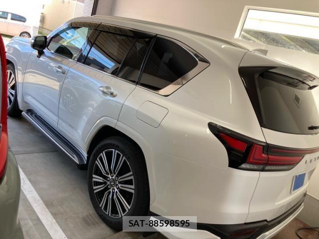 Lexus LX 2025-10 7786527-9