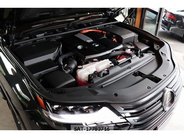 Lexus LX 2025-07 7877385-9