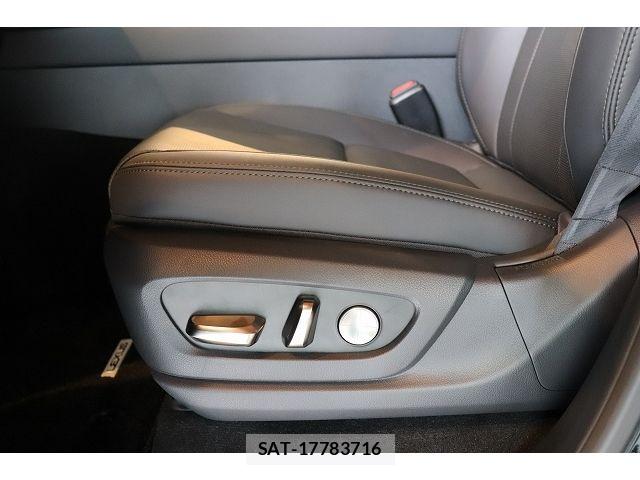Lexus LX 2025-07 7877385-13