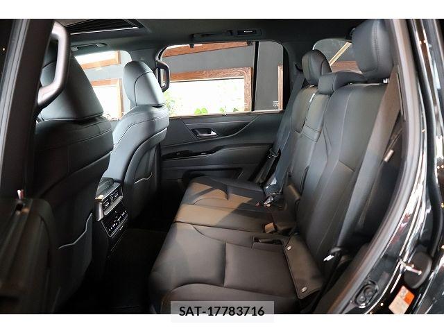 Lexus LX 2025-07 7877385-15