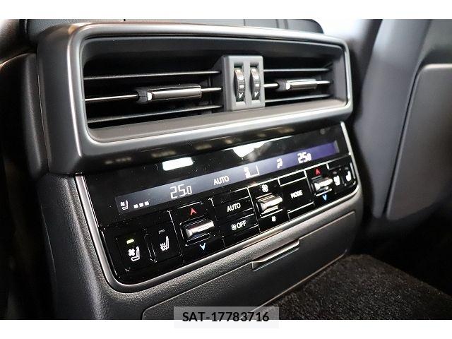 Lexus LX 2025-07 7877385-16