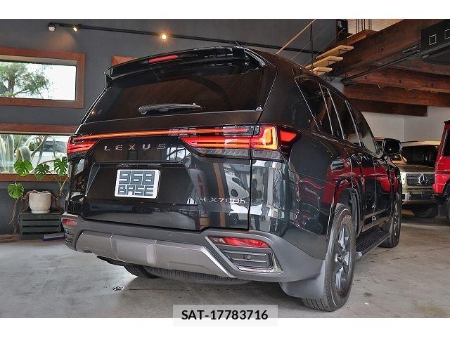 Lexus LX 2025-07 7877385-7