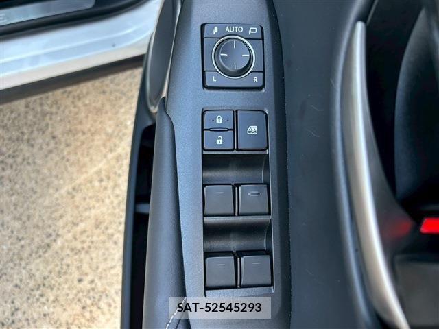 Lexus NX 2016-07 1302649-14