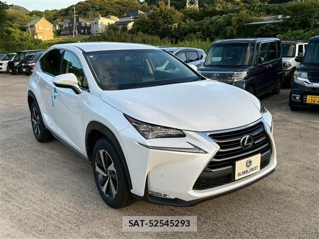 Lexus NX 2016-07 1302649-6