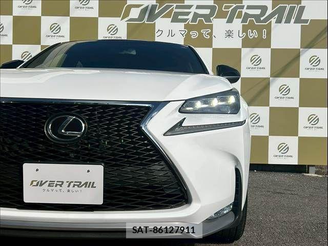 Lexus NX 2016-04 3674706-6