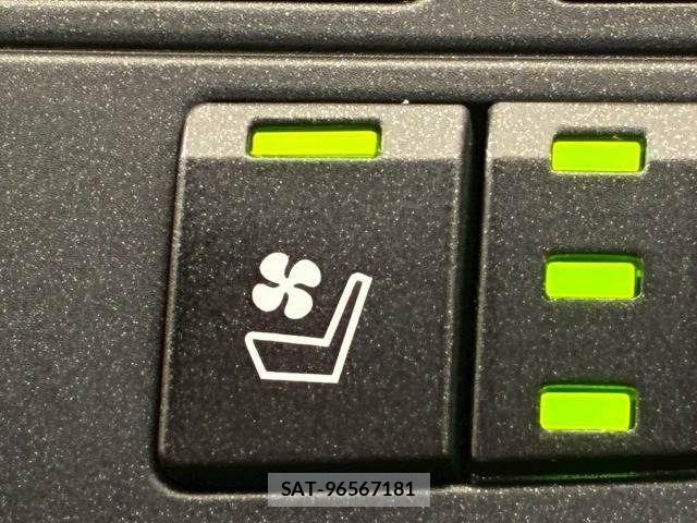 Lexus NX 2016-11 3907163-9