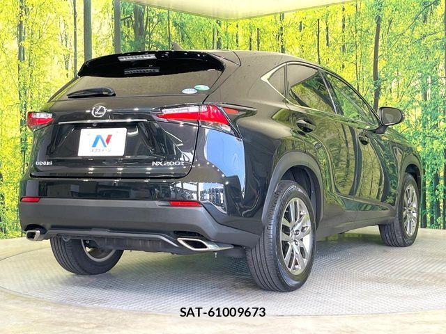 Lexus NX 2017-04 5870991-16