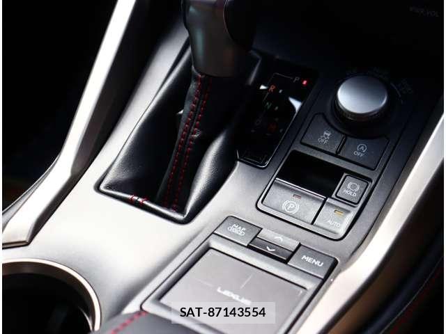 Lexus NX 2015-07 6499544-15