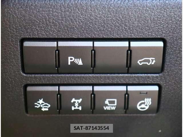 Lexus NX 2015-07 6499544-22