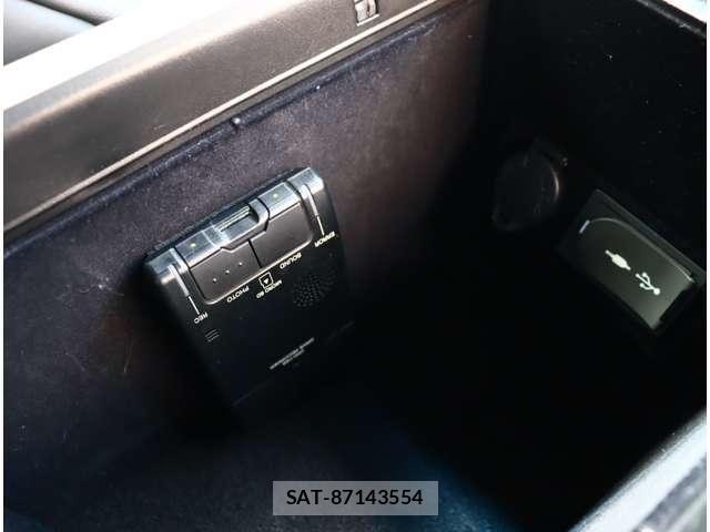 Lexus NX 2015-07 6499544-24