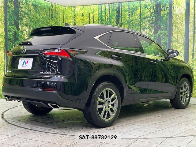 Lexus NX 2015-11 6612872-16