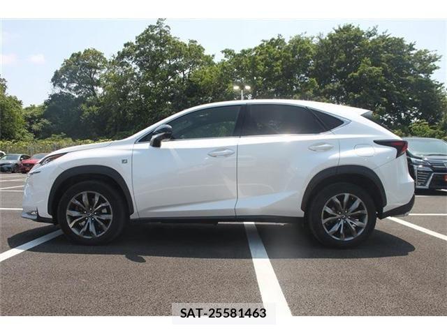 Lexus NX 2015-03 6907754-13