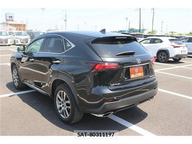 Lexus NX 2015-10 6995108-9