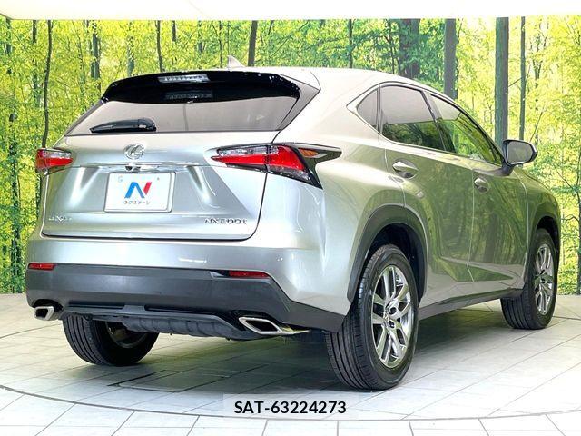 Lexus NX 2015-07 7020775-16