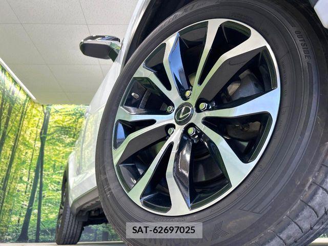 Lexus NX 2015-06 7059269-12