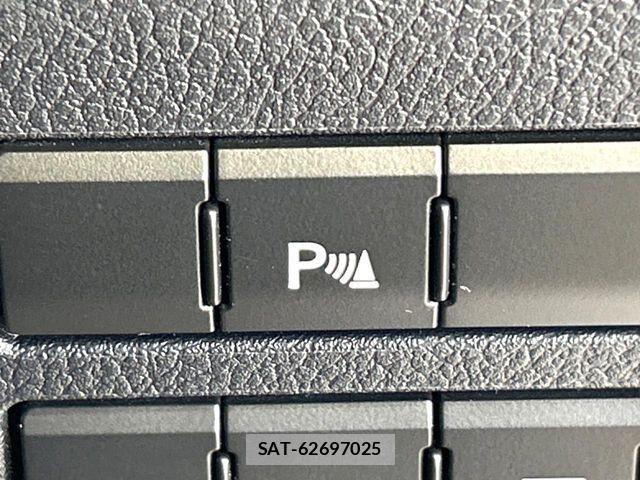 Lexus NX 2015-06 7059269-4